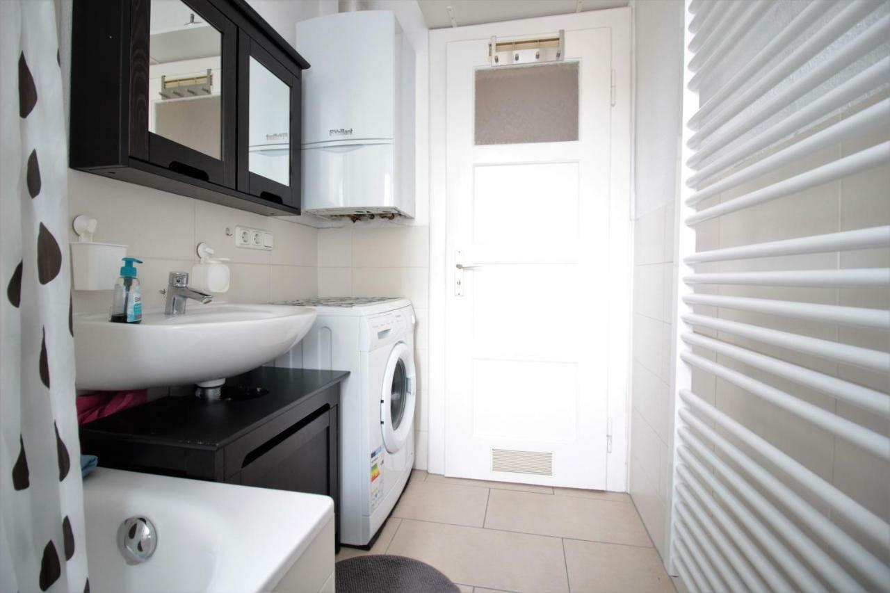Charming 3-Bedroom Apartment With Parking Lot Würzburg Exterior foto